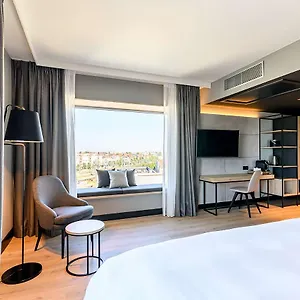 Radisson Berchem Антверпен